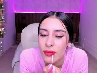 Karlaa-james  live sex cam