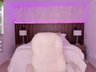 Karlaa-james  live sex cam