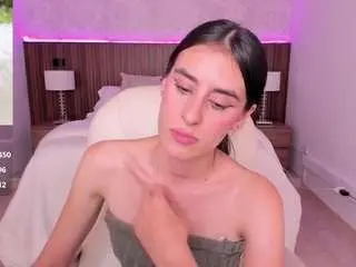 Karlaa-james  live sex cam