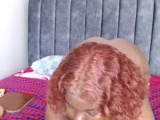 Kittenmooch  live sex cam