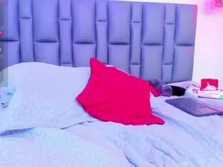 Lumiere-eclipse  live sex cam