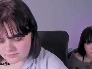 Mira-cool  live sex cam