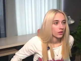 Okhousholder  live sex cam