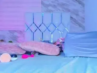 Collett-t  live sex cam