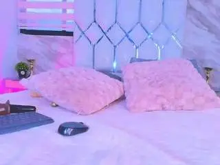 Collett-t  live sex cam