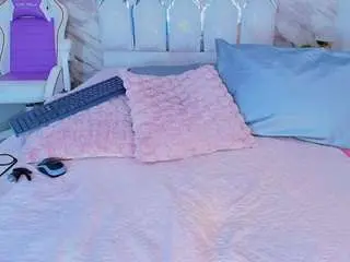 Collett-t  live sex cam