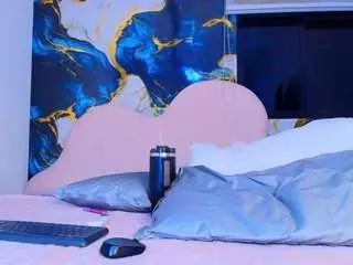 Collett-t  live sex cam