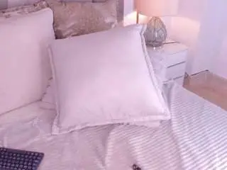 Dakotawangi  live sex cam