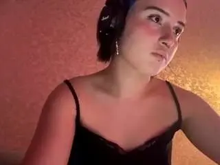 Ilianalozon  live sex cam