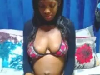 Latoyabae23  live sex cam