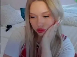 Lesya-blair  live sex cam