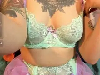 Victoria-keyy  live sex cam