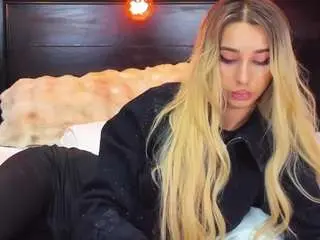 Christynaross  live sex cam