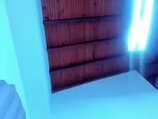 Honny-23  live sex cam