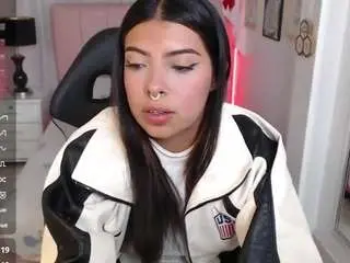 Maia-reficco  live sex cam