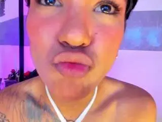 Marleyluna  live sex cam