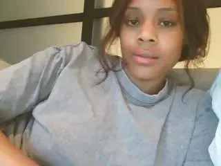 Miamuffn  live sex cam
