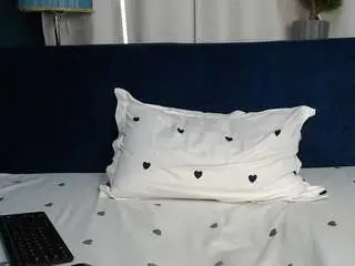 Sluttylynn  live sex cam