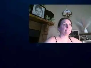 Taylorsunshinexxx  live sex cam