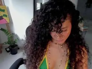 Giia  live sex cam