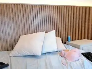 Keylaaura  live sex cam