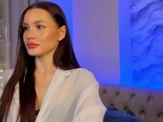 Aria-mila  live sex cam