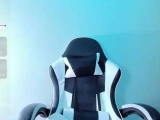 Briana-kimm  live sex cam