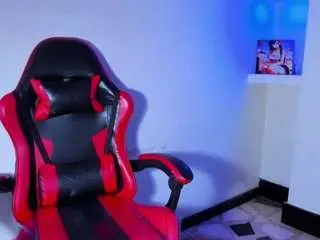 Briana-kimm  live sex cam