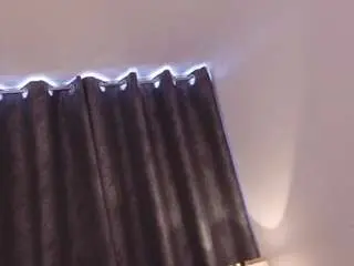 Cherryy-bomb  live sex cam