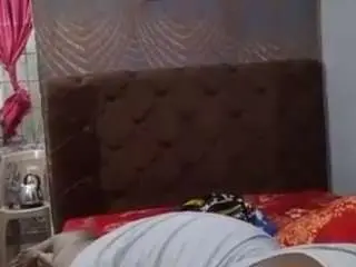 Goldenhrt  live sex cam