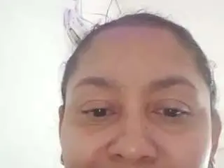 Karlapum  live sex cam