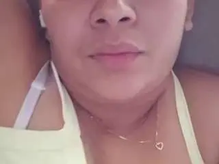 Karlapum  live sex cam