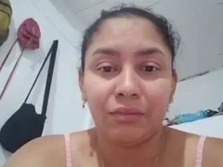 Karlapum  live sex cam