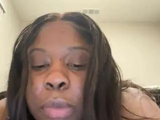 Mztina  live sex cam