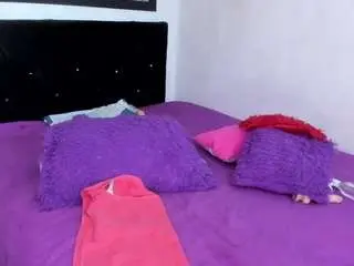 Perla-kpop  live sex cam