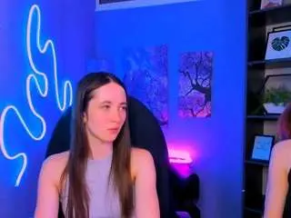 Angie-foxy  live sex cam