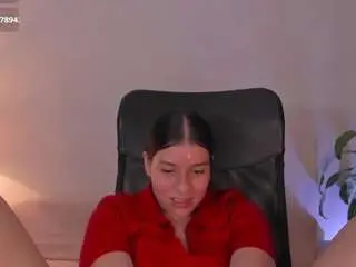 Hanna-2modesty  live sex cam