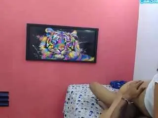 Latinosninfomanos  live sex cam
