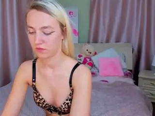 Mishapallmer  live sex cam