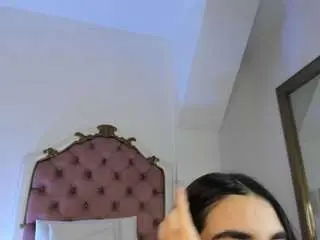 Nicole-miler  live sex cam