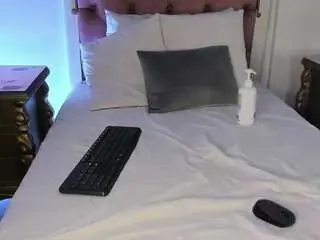 Nicole-miler  live sex cam