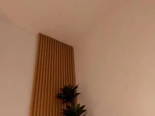 Nicole-miler  live sex cam