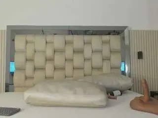 Noah-pariss  live sex cam