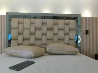 Noah-pariss  live sex cam