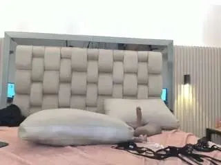 Noah-pariss  live sex cam