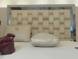 Noah-pariss  live sex cam