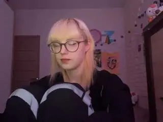 Rebecamurty  live sex cam