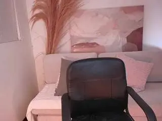 Victorialeia  live sex cam