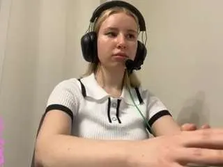 Yasminebuffo  live sex cam