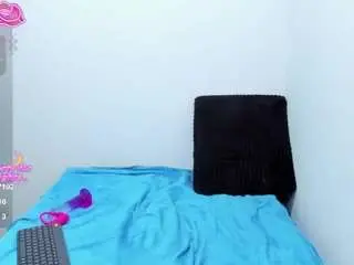 Catalina32  live sex cam